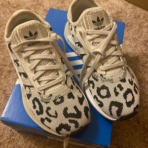 Women’s Adidas Swift Run shoes